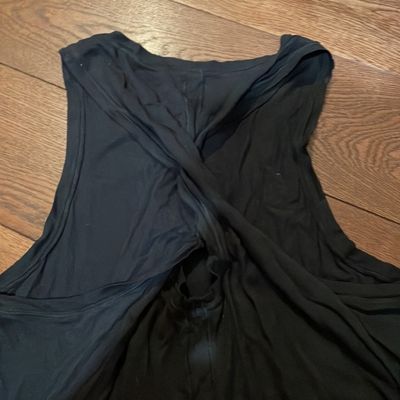 Black Lululemon Top w/ Crossed Back - Picture 4 of 5